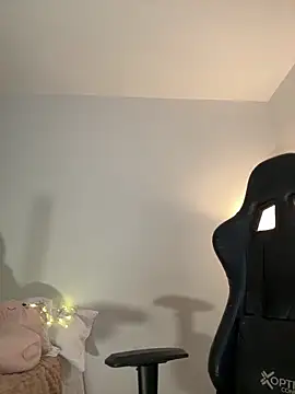 Anavi  online show from March 2025 12:53:01 AM