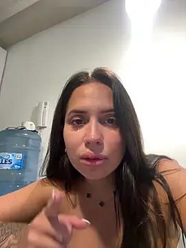 candelacante online show from February 2026 01:17:01 AM