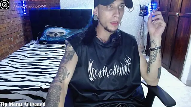 davidroses420 online show from November 2025 03:28:01 AM