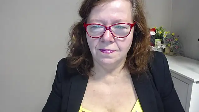 Adelewildx online show from February 2025 04:54:01 AM