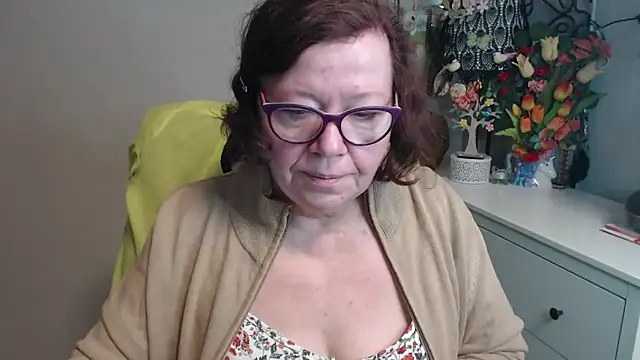 Adelewildx online show from April 2026 06:36:01 AM