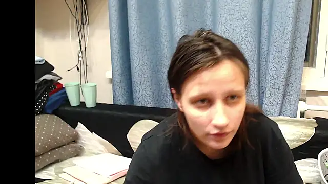 alisacucumber online show from February 2025 07:19:02 PM