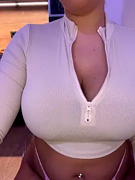 Liiaa online show from December 2025 10:10:02 AM