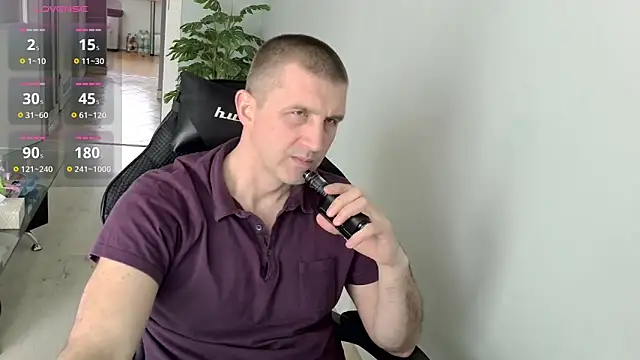 Snapshot of Maribor chatting on April 2026 01:28:02 PM Maribor online show from April 2026 01:28:02 PM