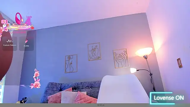 KylaMorrison online show from October 2025 05:08:01 PM