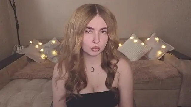 ViolettaLopez online show from October 2025 01:12:01 PM