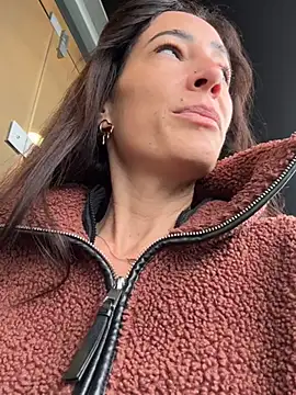 Snapshot of SweeetAlegra chatting on February 2025 10:33:02 AM SweeetAlegra online show from February 2025 10:33:02 AM