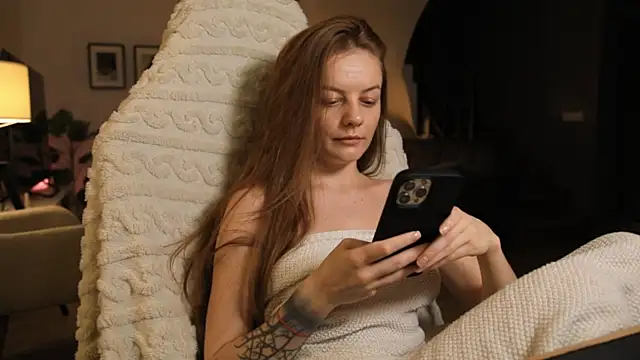 Snapshot of LadyInBad chatting on January 2025 09:15:01 PM LadyInBad online show from January 2025 09:15:01 PM