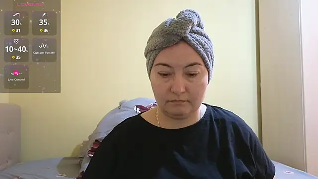 Snapshot of BBW_MILF_4U chatting on February 2025 10:59:02 AM BBW MILF 4U online show from February 2025 10:59:02 AM