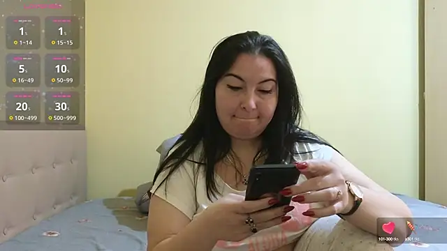 Snapshot of BBW_MILF_4U chatting on February 2025 11:11:01 AM BBW MILF 4U online show from February 2025 11:11:01 AM