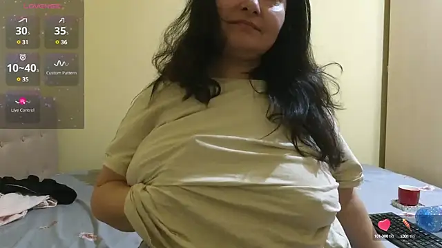 Snapshot of BBW_MILF_4U chatting on March 2025 12:05:02 PM BBW MILF 4U online show from March 2025 12:05:02 PM