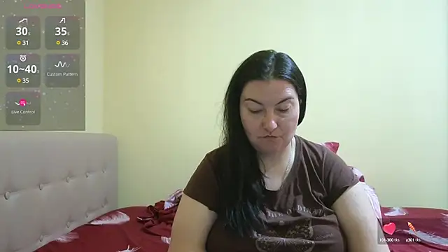 Snapshot of BBW_MILF_4U chatting on March 2025 11:27:02 AM BBW MILF 4U online show from March 2025 11:27:02 AM