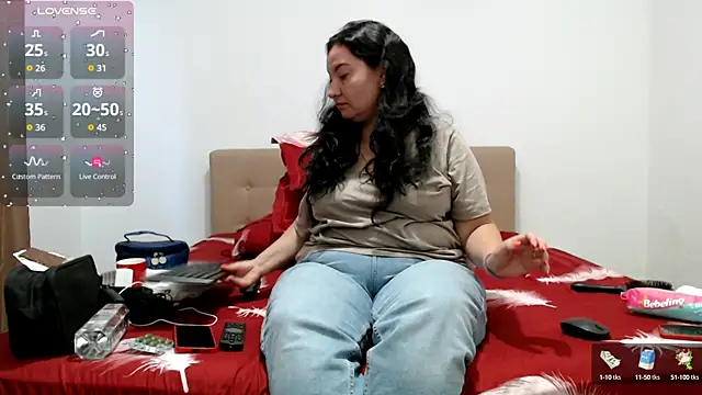 Snapshot of BBW_MILF_4U chatting on September 2025 07:09:02 AM BBW MILF 4U online show from September 2025 07:09:02 AM