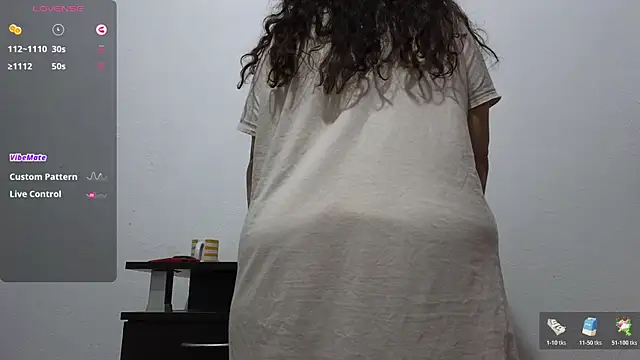 Snapshot of BBW_MILF_4U chatting on November 2025 08:58:01 AM BBW MILF 4U online show from November 2025 08:58:01 AM