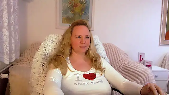 Sarah4you online show from February 2025 07:14:02 PM