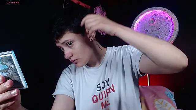 girl intense444 online show from April 2026 01:45:02 PM