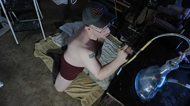 Snapshot of sex4fun_21 chatting on January 2025 02:05:01 PM sex4fun 21 online show from January 2025 02:05:01 PM