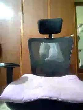 Snapshot of suny27sin chatting on January 2025 09:35:02 PM suny27sin online show from January 2025 09:35:02 PM