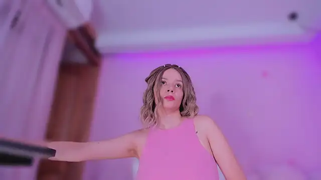 bella adams  online show from March 2025 10:47:01 PM