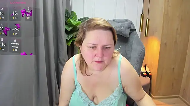 Snapshot of ScarlettSoft chatting on January 2025 05:43:01 AM ScarlettSoft online show from January 2025 05:43:01 AM