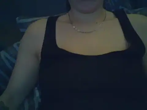 Snapshot of geilmeisje98 chatting on January 2025 09:00:01 PM geilmeisje98 online show from January 2025 09:00:01 PM