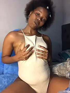 Snapshot of cherryontopy chatting on January 2025 09:31:01 PM cherryontopy online show from January 2025 09:31:01 PM