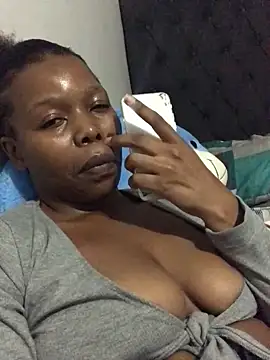 Snapshot of cherryontopy chatting on January 2025 08:02:01 PM cherryontopy online show from January 2025 08:02:01 PM