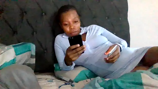 Snapshot of cherryontopy chatting on March 2025 04:46:01 PM cherryontopy online show from March 2025 04:46:01 PM