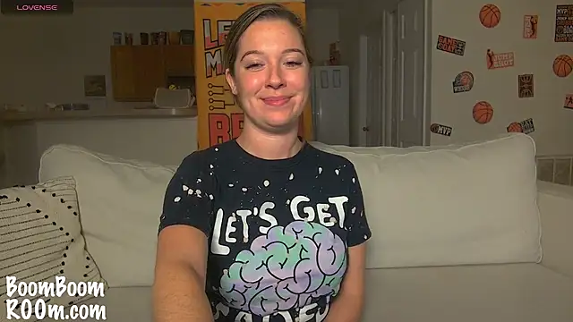 Snapshot of boomboomr00m chatting on March 2025 05:49:02 AM boomboomr00m online show from March 2025 05:49:02 AM