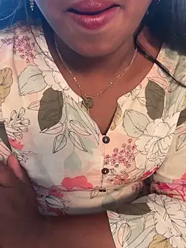 Snapshot of Dhiyapink chatting on March 2026 06:30:01 AM Dhiyapink online show from March 2026 06:30:01 AM