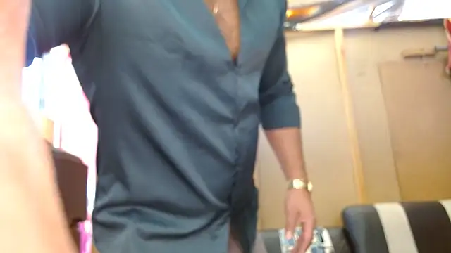 Snapshot of hardrock982 chatting on February 2025 01:30:02 PM hardrock982 online show from February 2025 01:30:02 PM