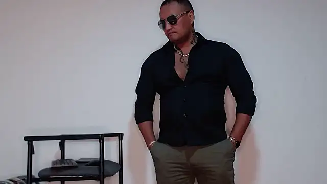 Snapshot of hardrock982 chatting on September 2025 01:54:01 PM hardrock982 online show from September 2025 01:54:01 PM