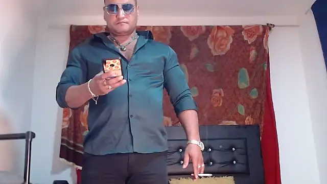 Snapshot of hardrock982 chatting on November 2025 02:02:01 PM hardrock982 online show from November 2025 02:02:01 PM