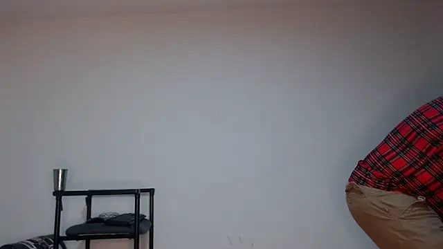 Snapshot of hardrock982 chatting on December 2025 02:23:01 PM hardrock982 online show from December 2025 02:23:01 PM