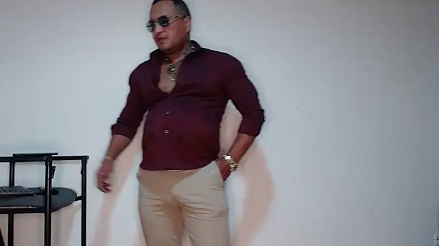 Snapshot of hardrock982 chatting on December 2025 01:28:02 PM hardrock982 online show from December 2025 01:28:02 PM