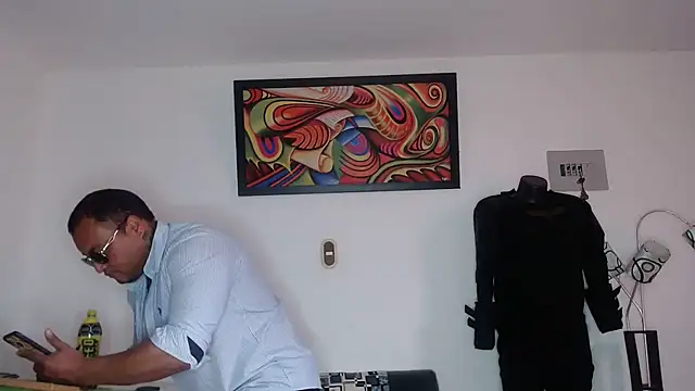 Snapshot of hardrock982 chatting on February 2026 01:28:02 PM hardrock982 online show from February 2026 01:28:02 PM