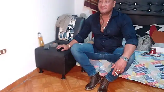 Snapshot of hardrock982 chatting on February 2026 01:42:01 PM hardrock982 online show from February 2026 01:42:01 PM