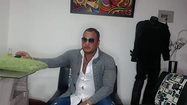 Snapshot of hardrock982 chatting on March 2026 01:28:02 PM hardrock982 online show from March 2026 01:28:02 PM