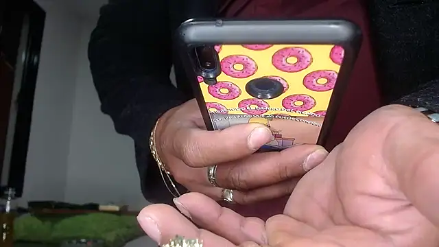 Snapshot of hardrock982 chatting on March 2026 01:18:01 PM hardrock982 online show from March 2026 01:18:01 PM