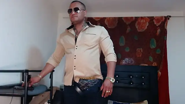 Snapshot of hardrock982 chatting on March 2026 02:54:01 PM hardrock982 online show from March 2026 02:54:01 PM