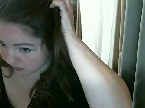 cute  cherry online show from February 2025 04:41:02 PM