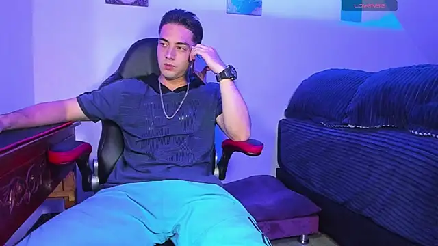 Alex smith00 online show from December 2024 12:30:02 AM