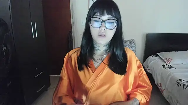 Snapshot of youth_lust69 chatting on November 2025 04:20:01 PM youth lust69 online show from November 2025 04:20:01 PM