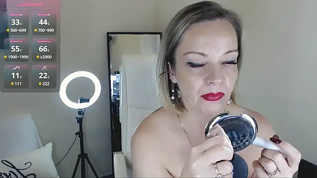 Snapshot of Tilly_Eliot chatting on February 2025 09:23:02 PM Tilly Eliot online show from February 2025 09:23:02 PM