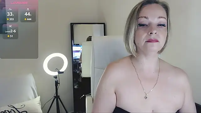 Snapshot of Tilly_Eliot chatting on February 2025 09:26:02 PM Tilly Eliot online show from February 2025 09:26:02 PM