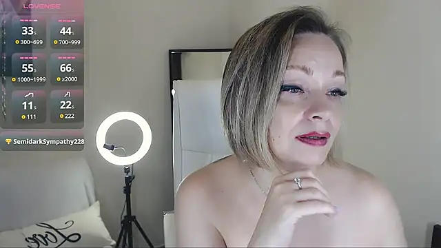 Snapshot of Tilly_Eliot chatting on February 2025 06:41:02 PM Tilly Eliot online show from February 2025 06:41:02 PM