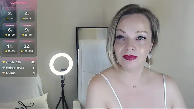 Snapshot of Tilly_Eliot chatting on March 2025 09:32:02 PM Tilly Eliot online show from March 2025 09:32:02 PM