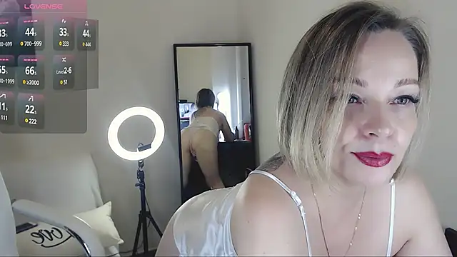 Snapshot of Tilly_Eliot chatting on March 2025 12:27:02 AM Tilly Eliot online show from March 2025 12:27:02 AM