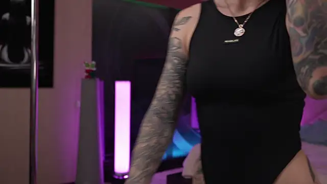 Snapshot of GirlGogo chatting on December 2024 01:39:02 AM GirlGogo online show from December 2024 01:39:02 AM