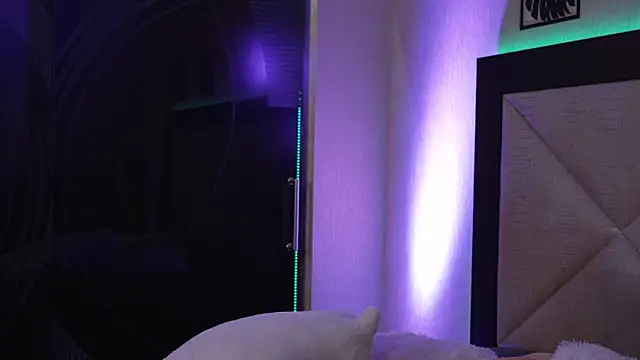 Snapshot of GirlGogo chatting on February 2025 01:34:01 AM GirlGogo online show from February 2025 01:34:01 AM